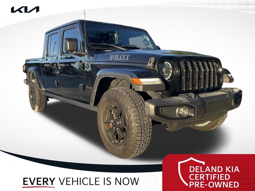 2023 Jeep Gladiator Willys — photo 1 of 10