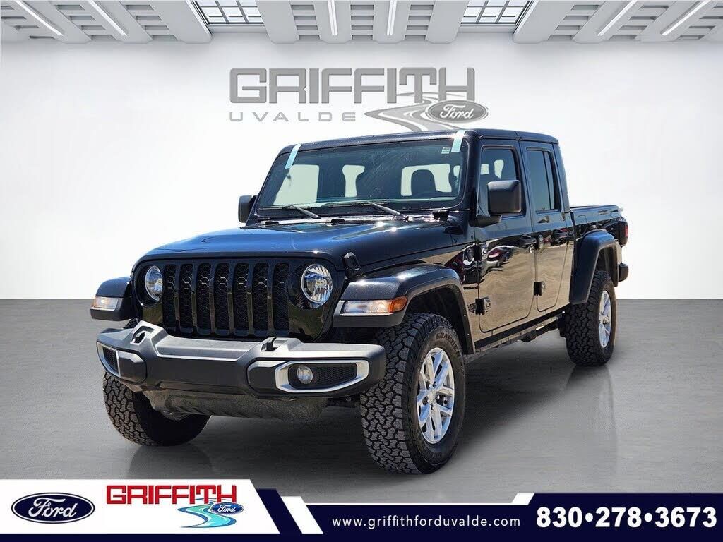 2023 Jeep Gladiator Sport — photo 1 of 1
