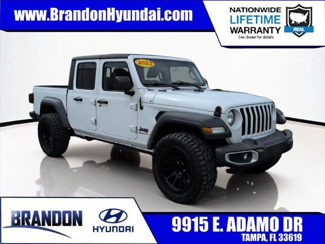 2023 Jeep Gladiator Sport
