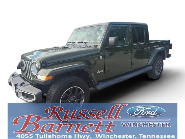 2022 Jeep Gladiator Overland — photo 1 of 13