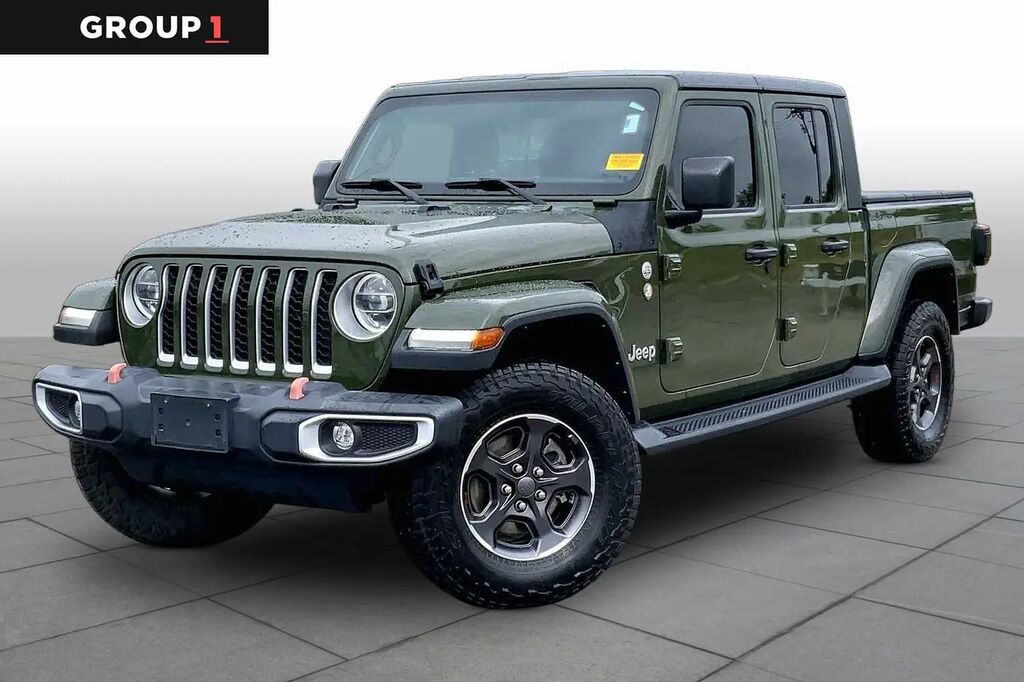 2022 Jeep Gladiator Overland — photo 1 of 12