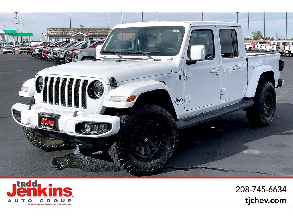 2023 Jeep Gladiator Overland — photo 1 of 1