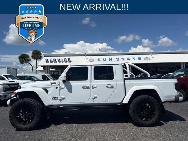 2022 Jeep Gladiator Overland
