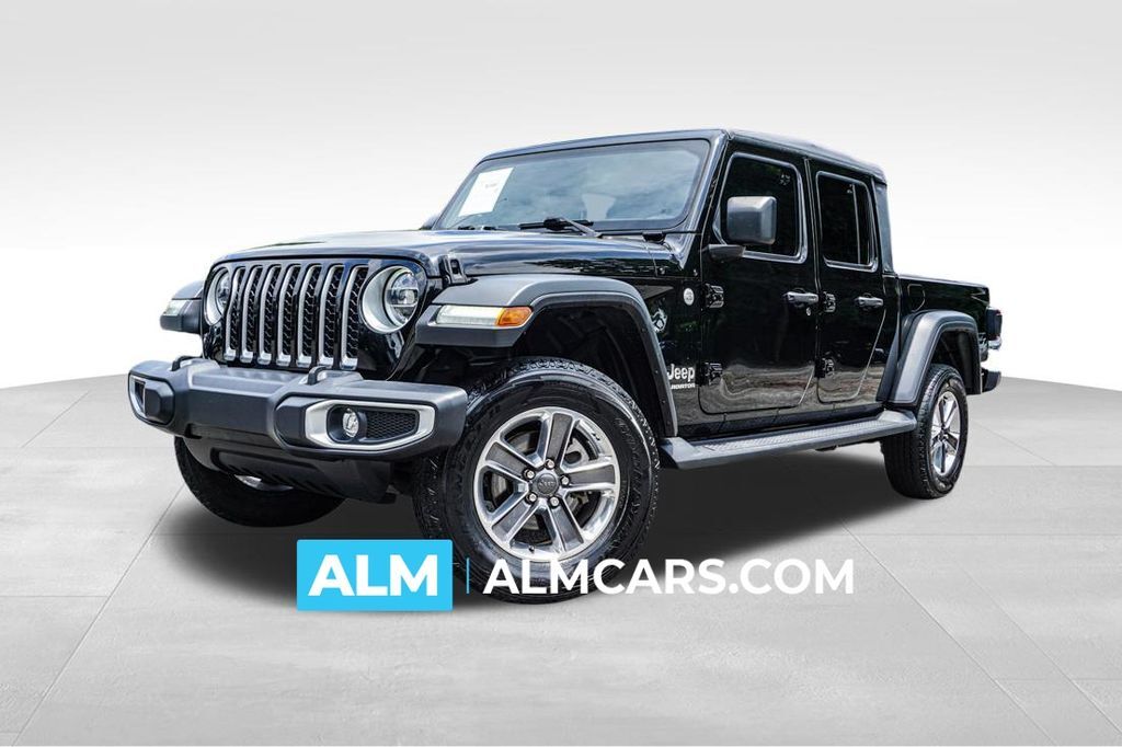 2022 Jeep Gladiator Overland — photo 1 of 16