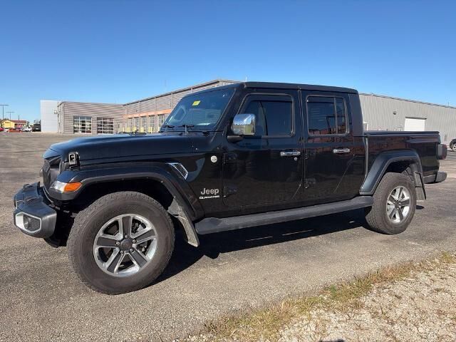 2022 Jeep Gladiator Overland