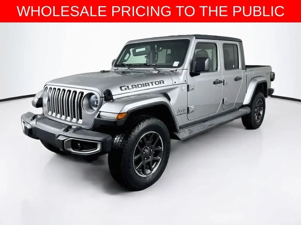 2020 Jeep Gladiator Overland — photo 1 of 13