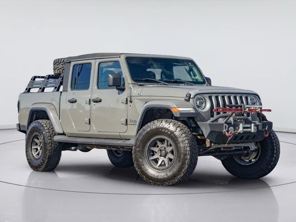 2020 Jeep Gladiator Overland — photo 1 of 1