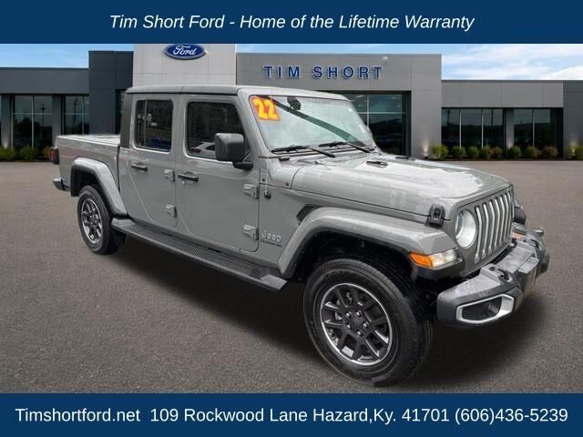 2022 Jeep Gladiator Overland — photo 1 of 45