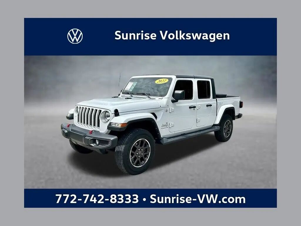 2022 Jeep Gladiator Overland — photo 1 of 13