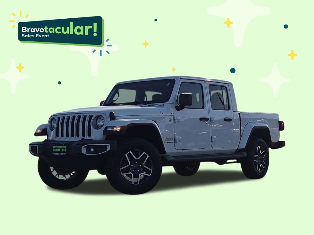 2021 Jeep Gladiator Overland 4x4 — photo 1 of 6