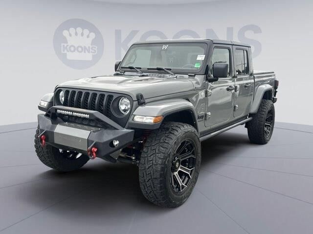 2021 Jeep Gladiator Overland — photo 1 of 26