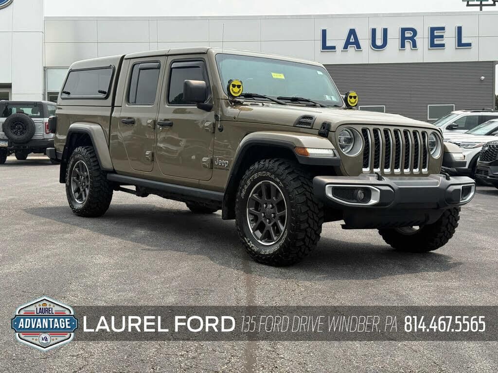 2020 Jeep Gladiator Overland — photo 1 of 1