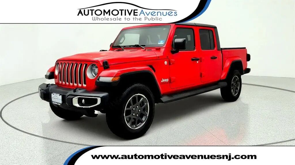 2020 Jeep Gladiator Overland — photo 1 of 26
