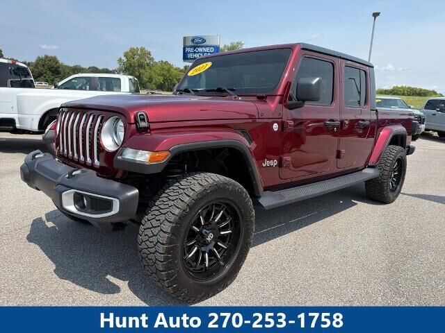 2021 Jeep Gladiator Overland — photo 1 of 13