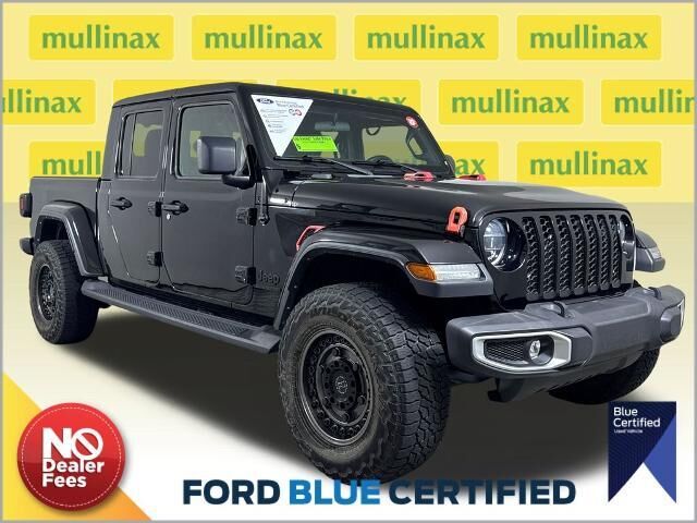 2022 Jeep Gladiator Sport