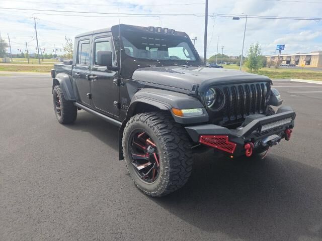 2023 Jeep Gladiator Sport
