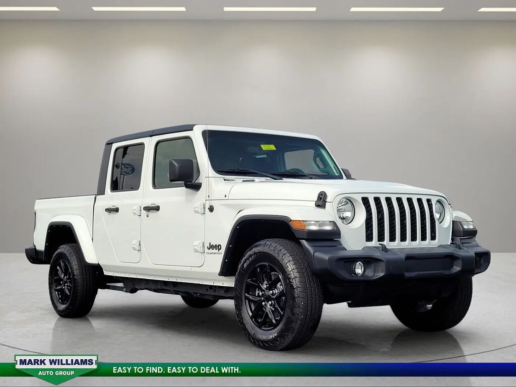 2021 Jeep Gladiator Sport — photo 1 of 12