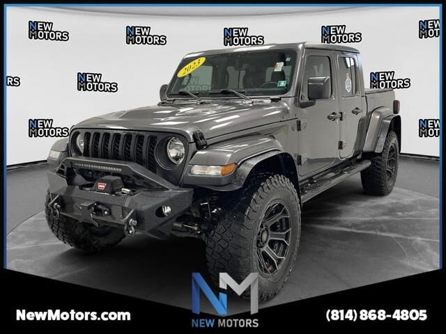 2023 Jeep Gladiator Sport — photo 1 of 13