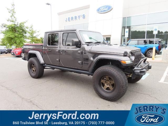 2022 Jeep Gladiator Sport