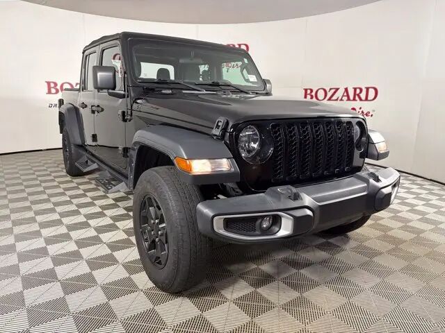 2023 Jeep Gladiator Sport