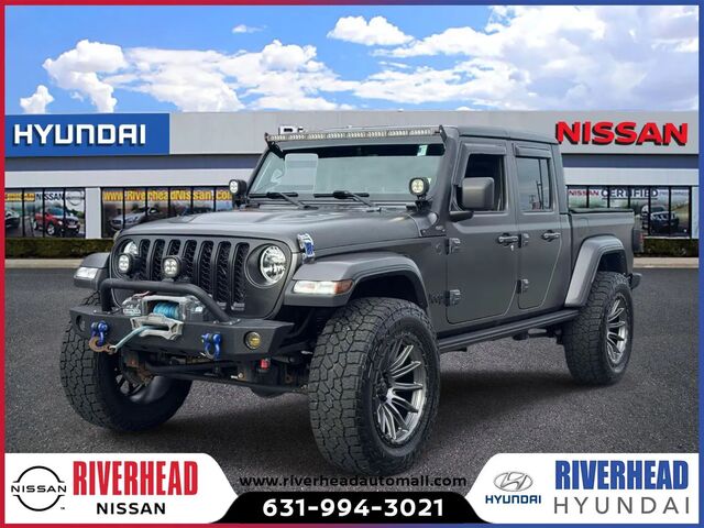 2022 Jeep Gladiator Sport