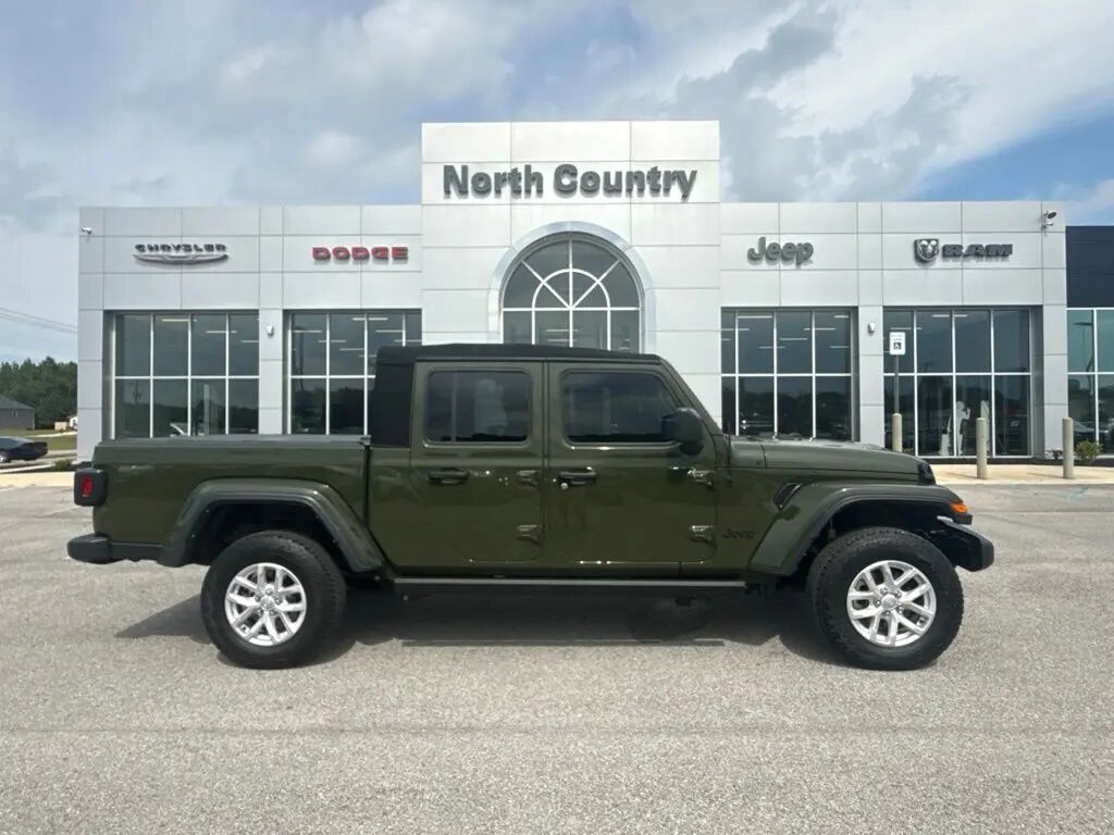 2023 Jeep Gladiator Sport — photo 1 of 53