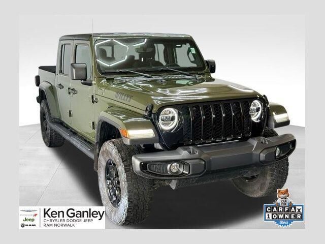 2022 Jeep Gladiator Willys — photo 1 of 13