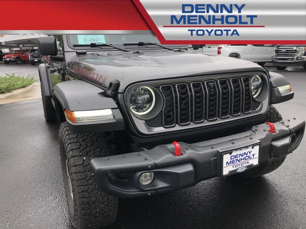 2024 Jeep Gladiator Rubicon — photo 1 of 13