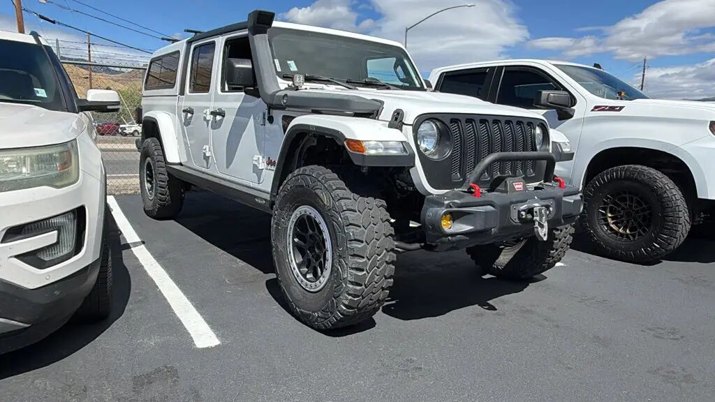 2020 Jeep Gladiator Rubicon — photo 1 of 3