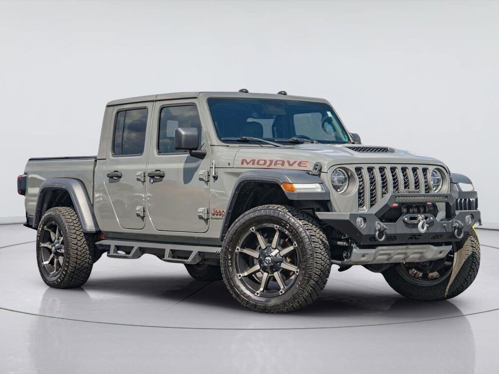 2020 Jeep Gladiator Mojave — photo 1 of 1