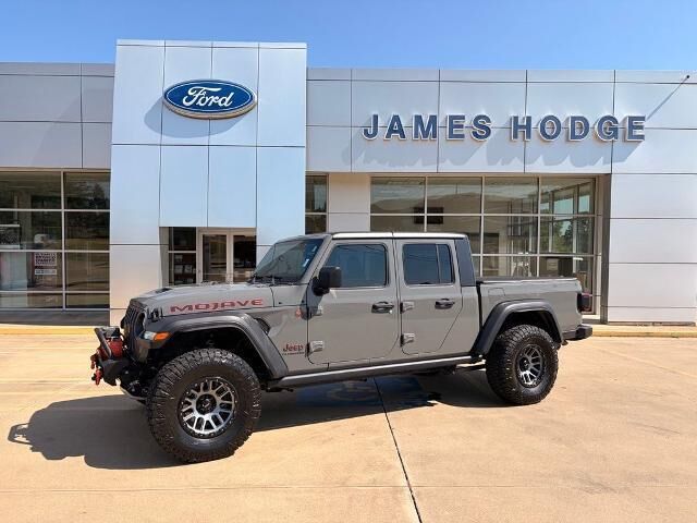 2021 Jeep Gladiator Mojave — photo 1 of 15
