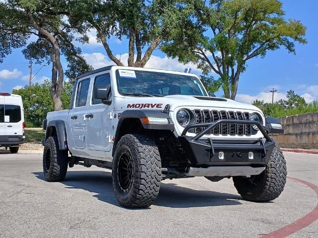 2024 Jeep Gladiator Mojave — photo 1 of 26