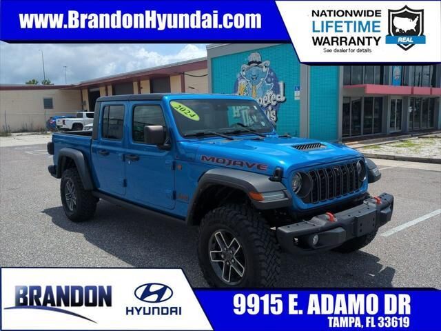 2024 Jeep Gladiator Mojave — photo 1 of 13