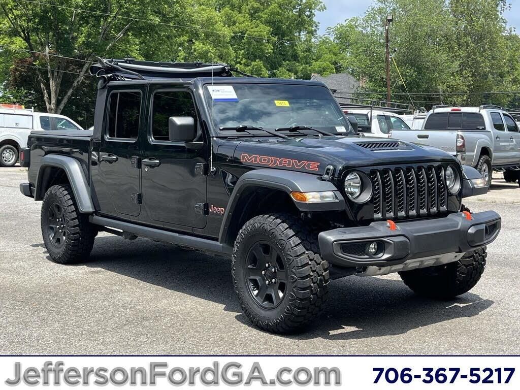 2021 Jeep Gladiator Mojave — photo 1 of 2