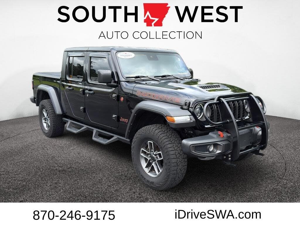2024 Jeep Gladiator Mojave — photo 1 of 2