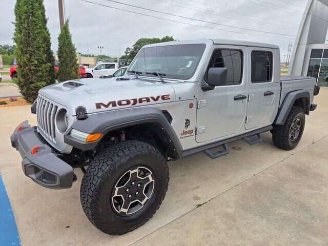 2022 Jeep Gladiator Mojave — photo 1 of 13