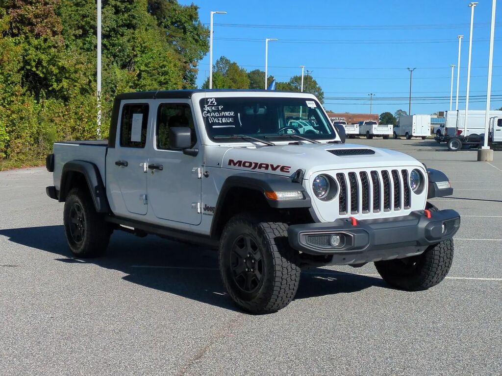 2023 Jeep Gladiator Mojave — photo 1 of 13