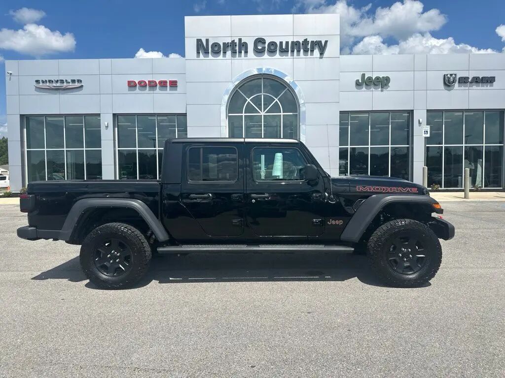 2023 Jeep Gladiator Mojave — photo 1 of 14