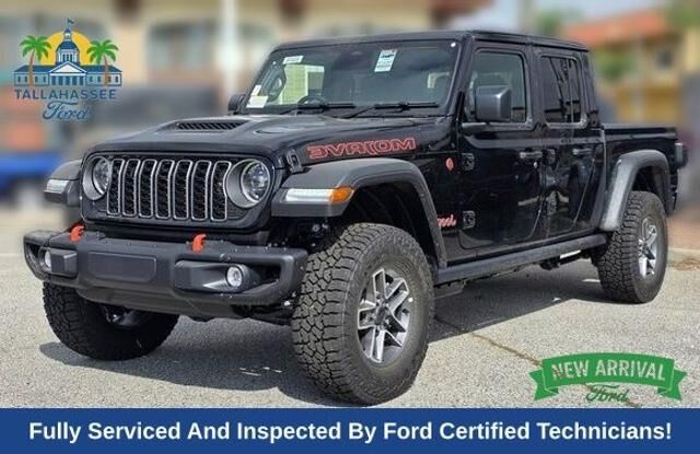 2024 Jeep Gladiator Mojave — photo 1 of 9