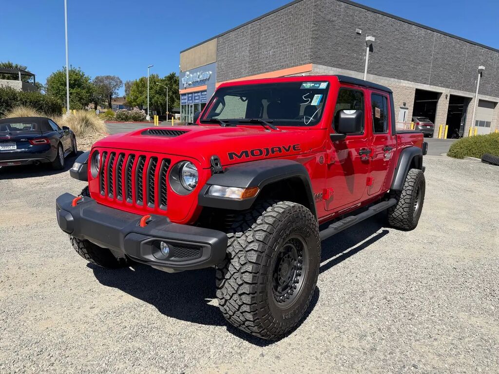 2021 Jeep Gladiator Mojave — photo 1 of 12