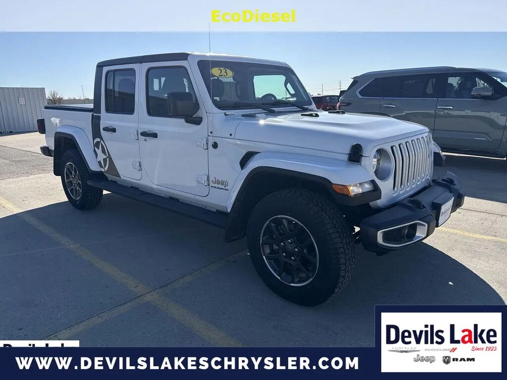 2023 Jeep Gladiator Overland — photo 1 of 13