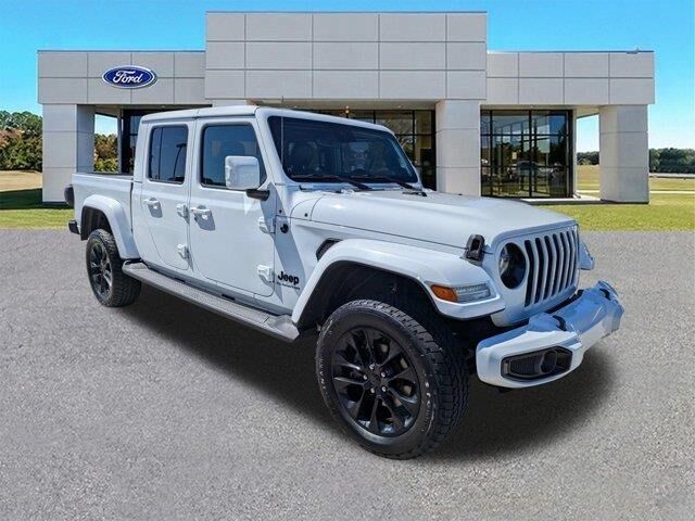 2022 Jeep Gladiator Overland — photo 1 of 13