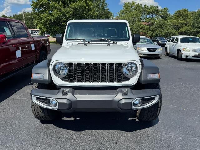 2025 Jeep Gladiator Sport