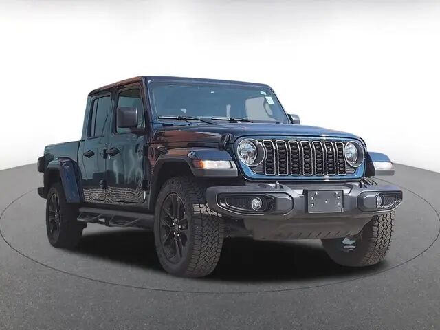 2025 Jeep Gladiator NightHawk