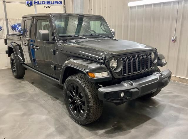 2025 Jeep Gladiator Sport