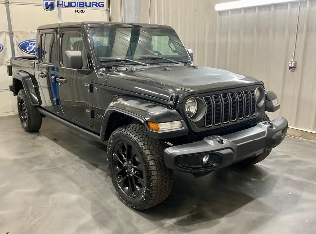 2025 Jeep Gladiator Sport