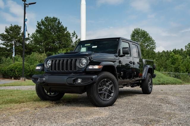 2025 Jeep Gladiator Sport — photo 1 of 26
