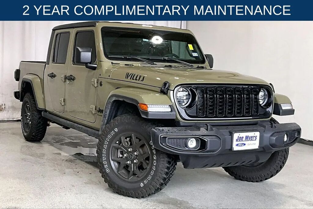 2025 Jeep Gladiator Sport — photo 1 of 14