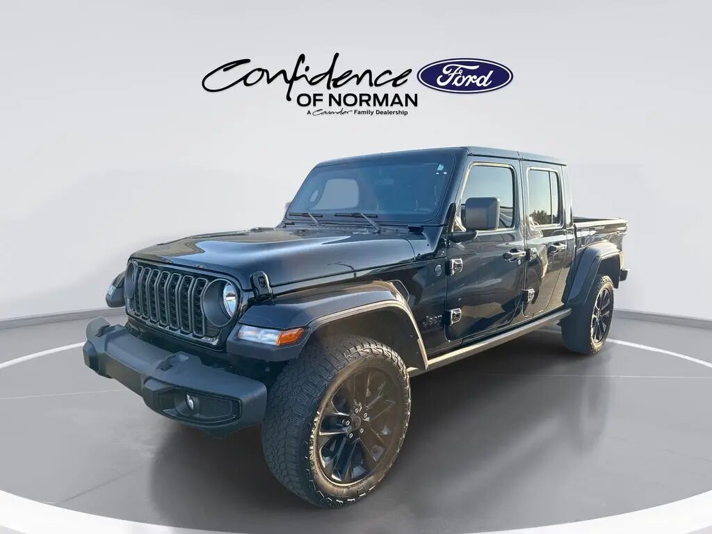 2025 Jeep Gladiator Sport — photo 1 of 10