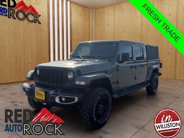2025 Jeep Gladiator Sport — photo 1 of 13